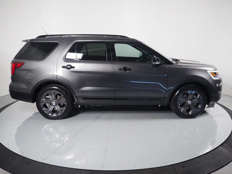 Pre-owned Silver 2018 Ford Explorer Sport 4wd Sport Utility In Las 