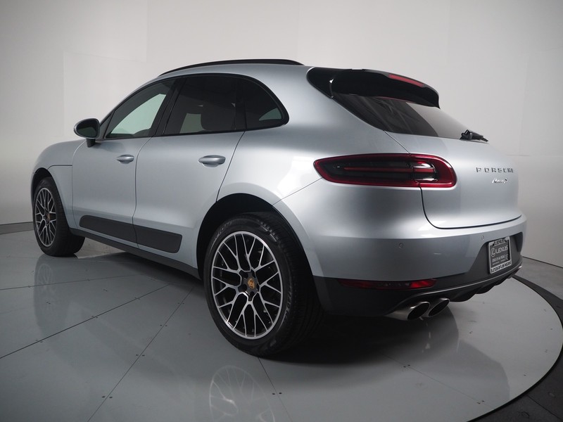 Porsche macan s 2017